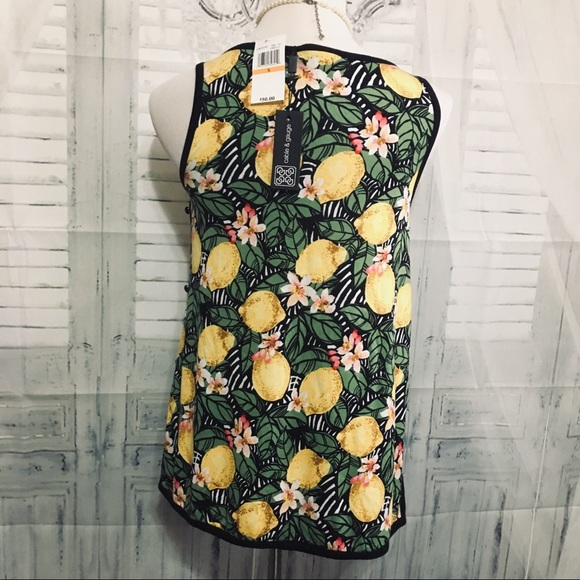 Cable & Gauge ladies yellow lemon print tank  top - Picture 3 of 7